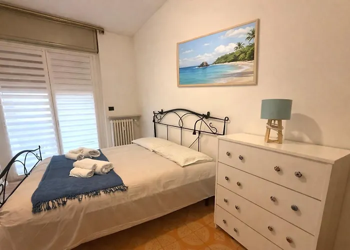 Casa Spaziosa In Centro Con Terrazza Abitabile شقة Marina dʼAndora