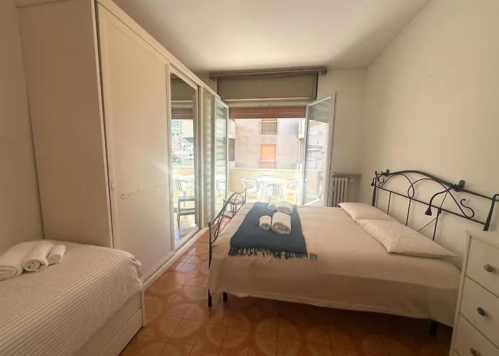 Casa Spaziosa In Centro Con Terrazza Abitabile شقة *