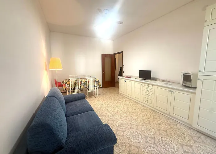 Casa Spaziosa In Centro Con Terrazza Abitabile شقة *